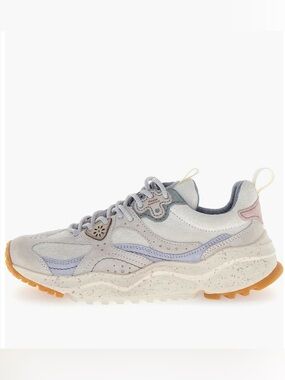 NWT Flower Mountain Wave Sneaker in White